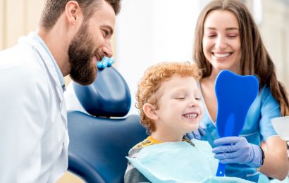 Overview on the Job Outlook and Salary of a Dental Assistant
